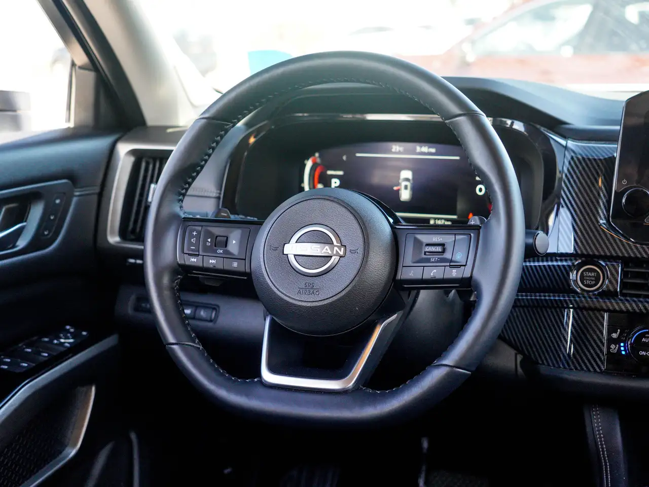 Nissan Pathfinder fotografie Nissan Pathfinder
