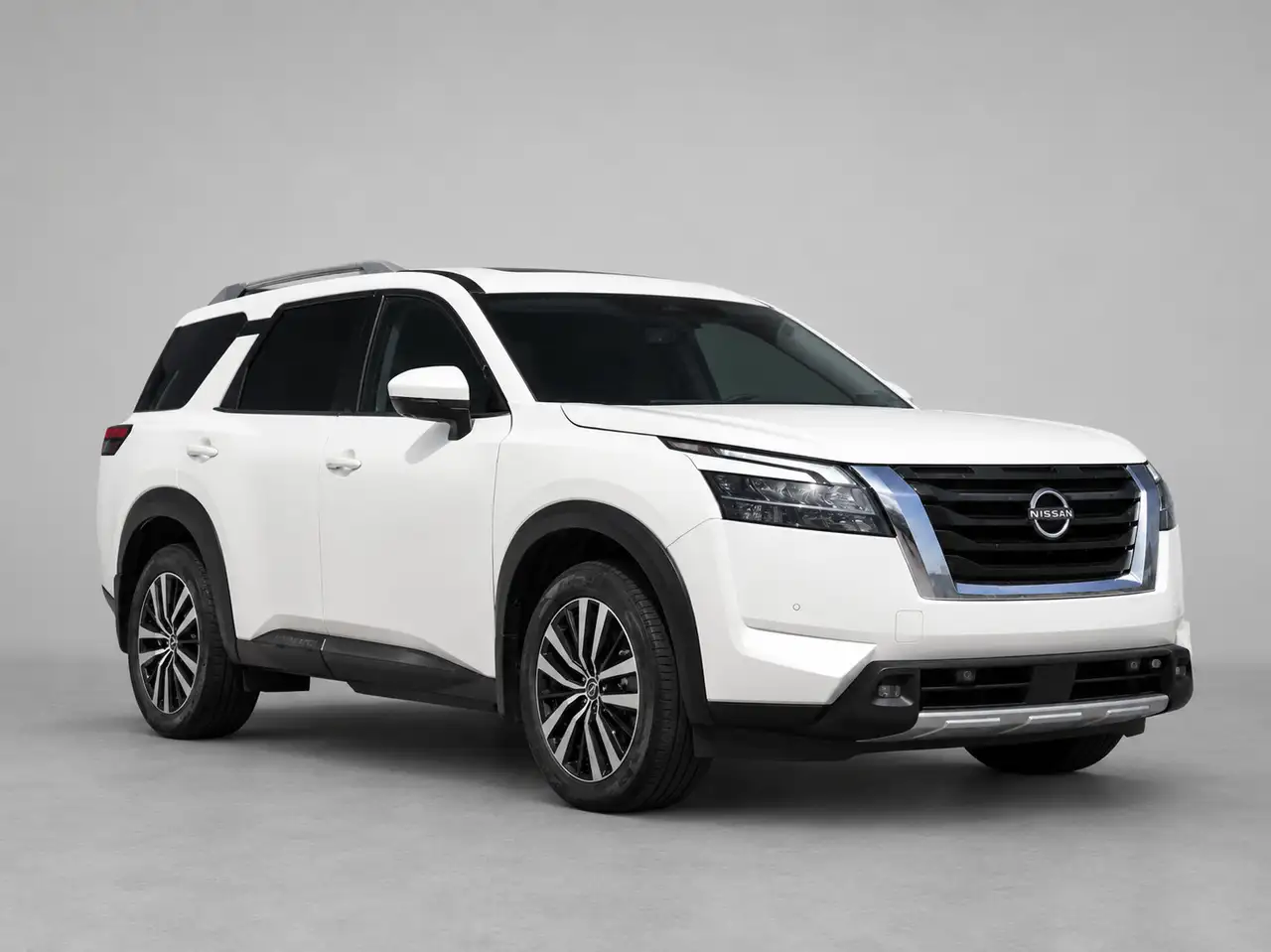 Nissan Pathfinder fotografie Nissan Pathfinder