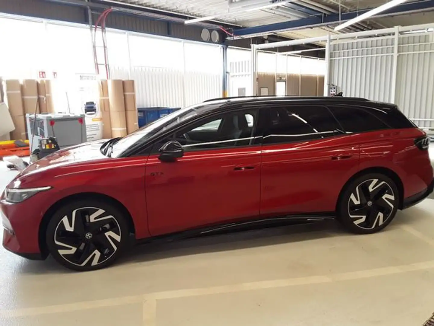 Volkswagen ID.7 GTX Tourer 4M 340 PS 360°KAM*PANO*WÄRMEPUMP Rojo - 2