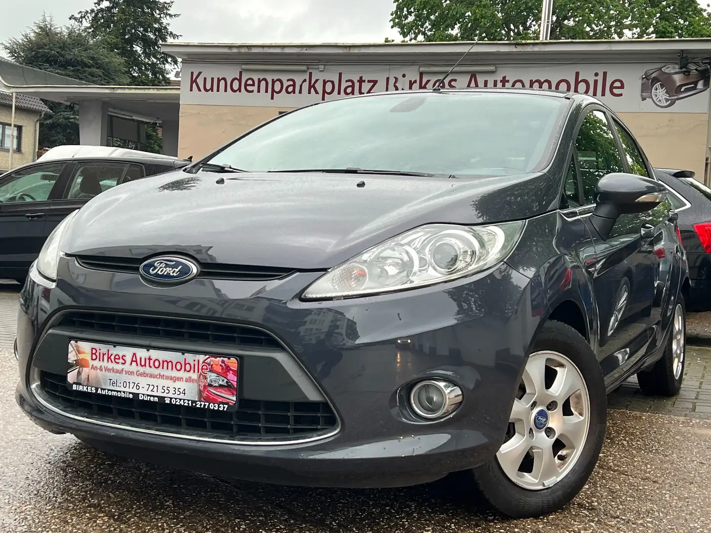 Ford Fiesta 1,6 TDCi 70kW DPF ECOnetic Gris - 1