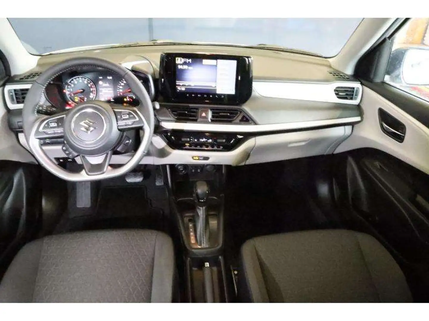 Suzuki Swift GL+ Blanc - 2