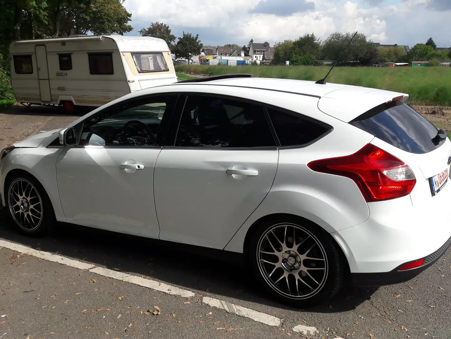 Ford Focus Focus Fließheck 1.0 EcoBoost Titanium Weiß - 2