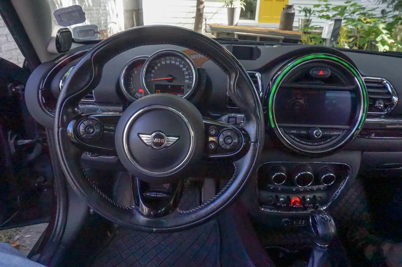 MINI Cooper Clubman снимка MINI Cooper Clubman