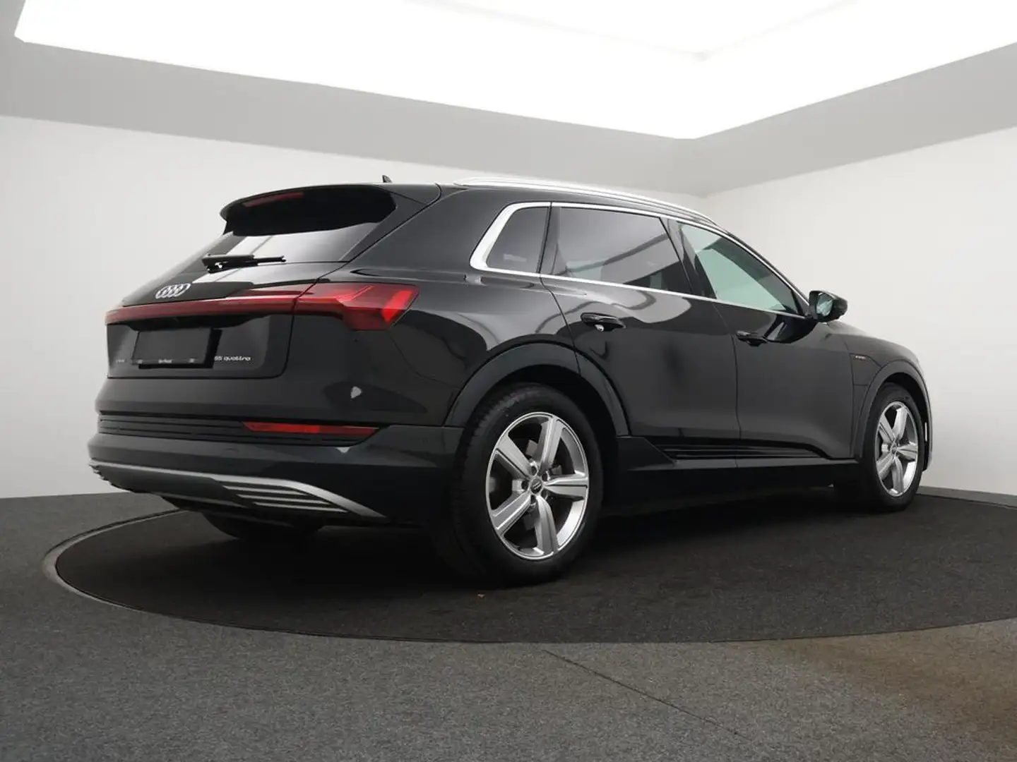 Audi e-tron Audi e-tron advanced 55 quattro 408PK - *NAVI*LEDE Zwart - 2