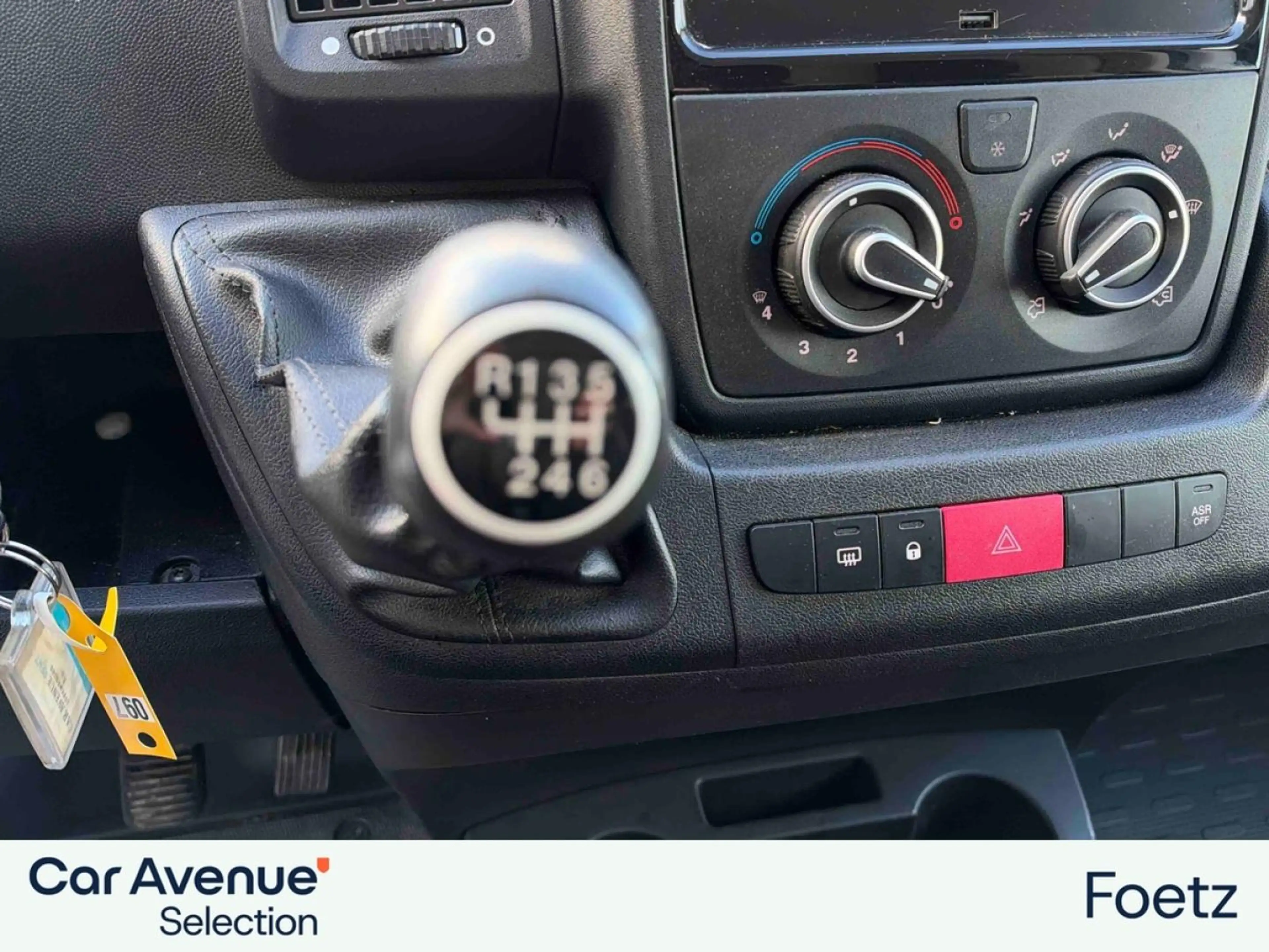 Peugeot Boxer L2H2 3.3 140ch BlueHDi S\u0026S — photo 10