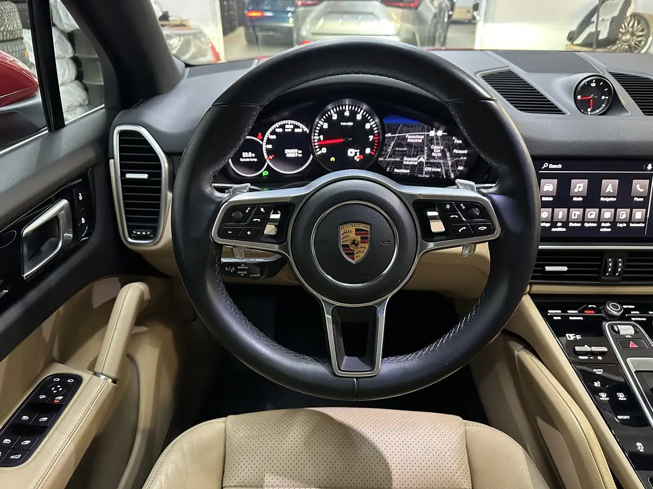 Porsche Cayenne снимка Porsche Cayenne