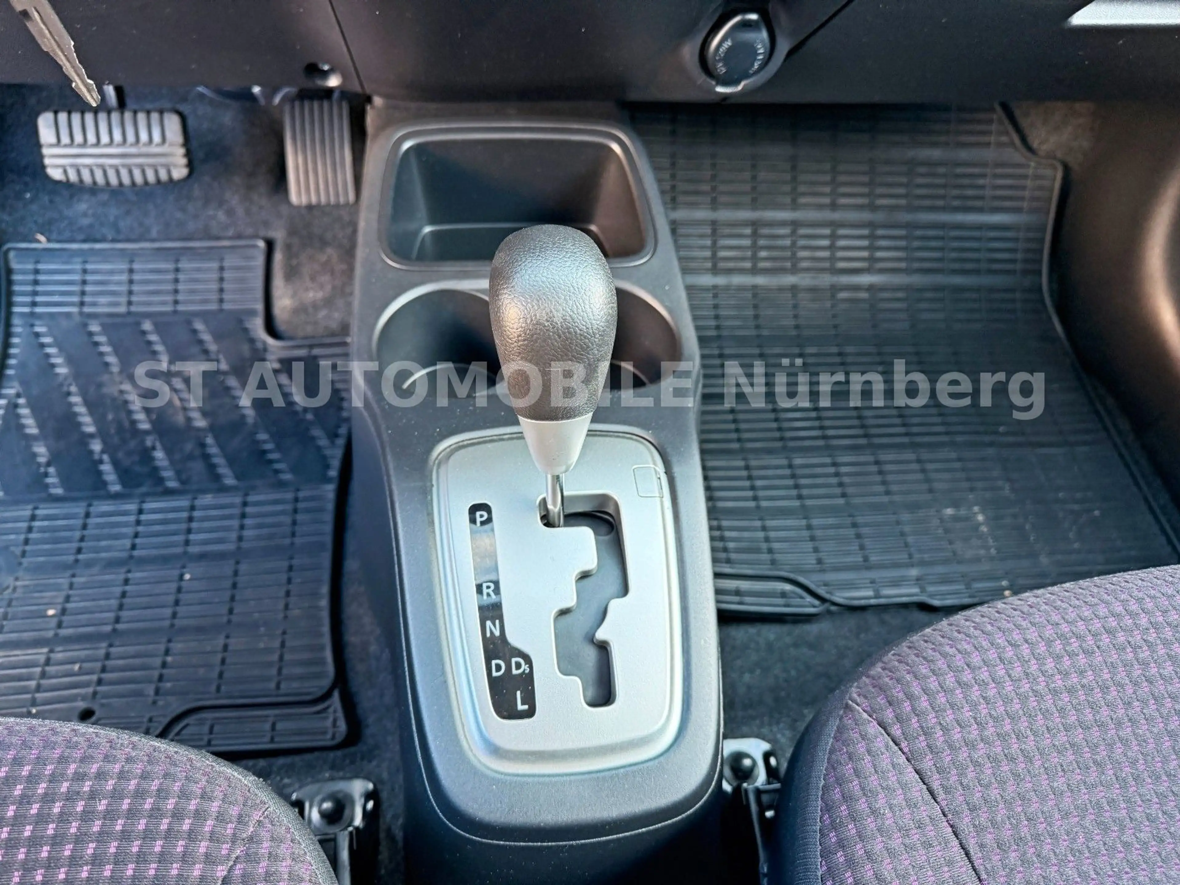 Mitsubishi Space Star Shine*AUTOMATIK*5-TÜR*PDC*KLIMAAUTO* — photo 12