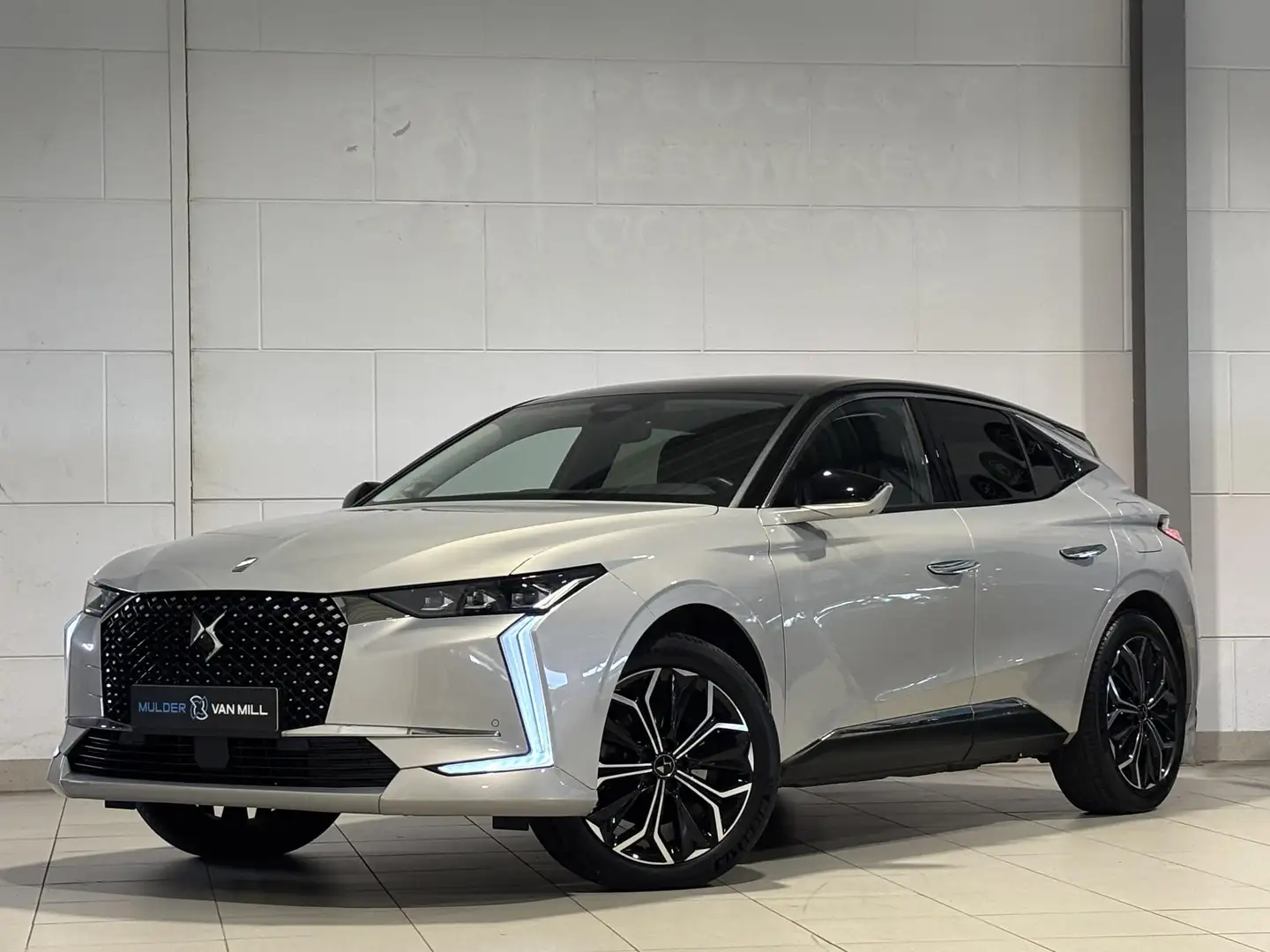 DS Automobiles DS 4 Rivoli+ e-Tense Hybrid 225pk PHEV e-EAT8 | FOCAL H Gris - 2