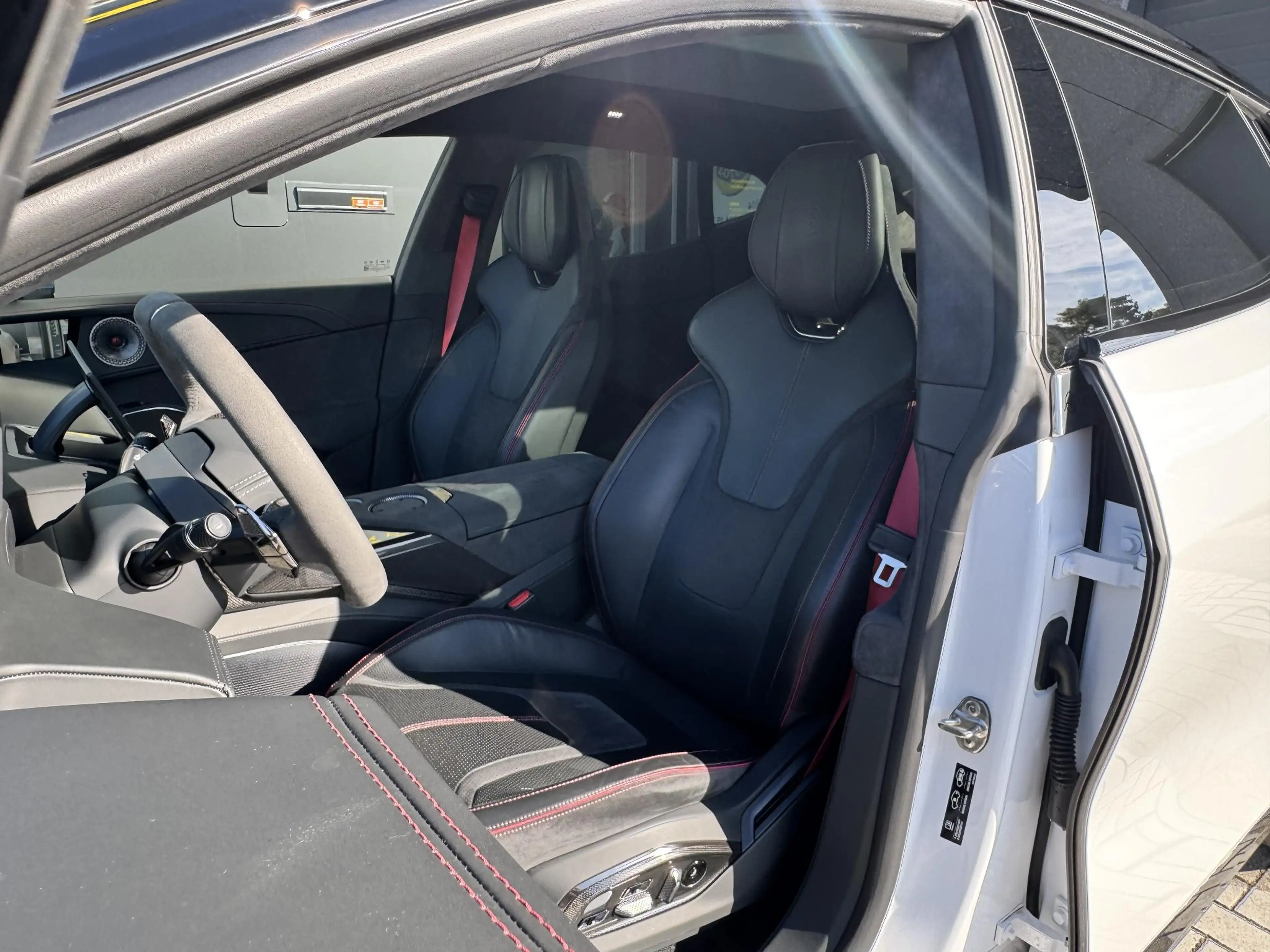 Lotus Eletre 600 Sport SE — photo 14