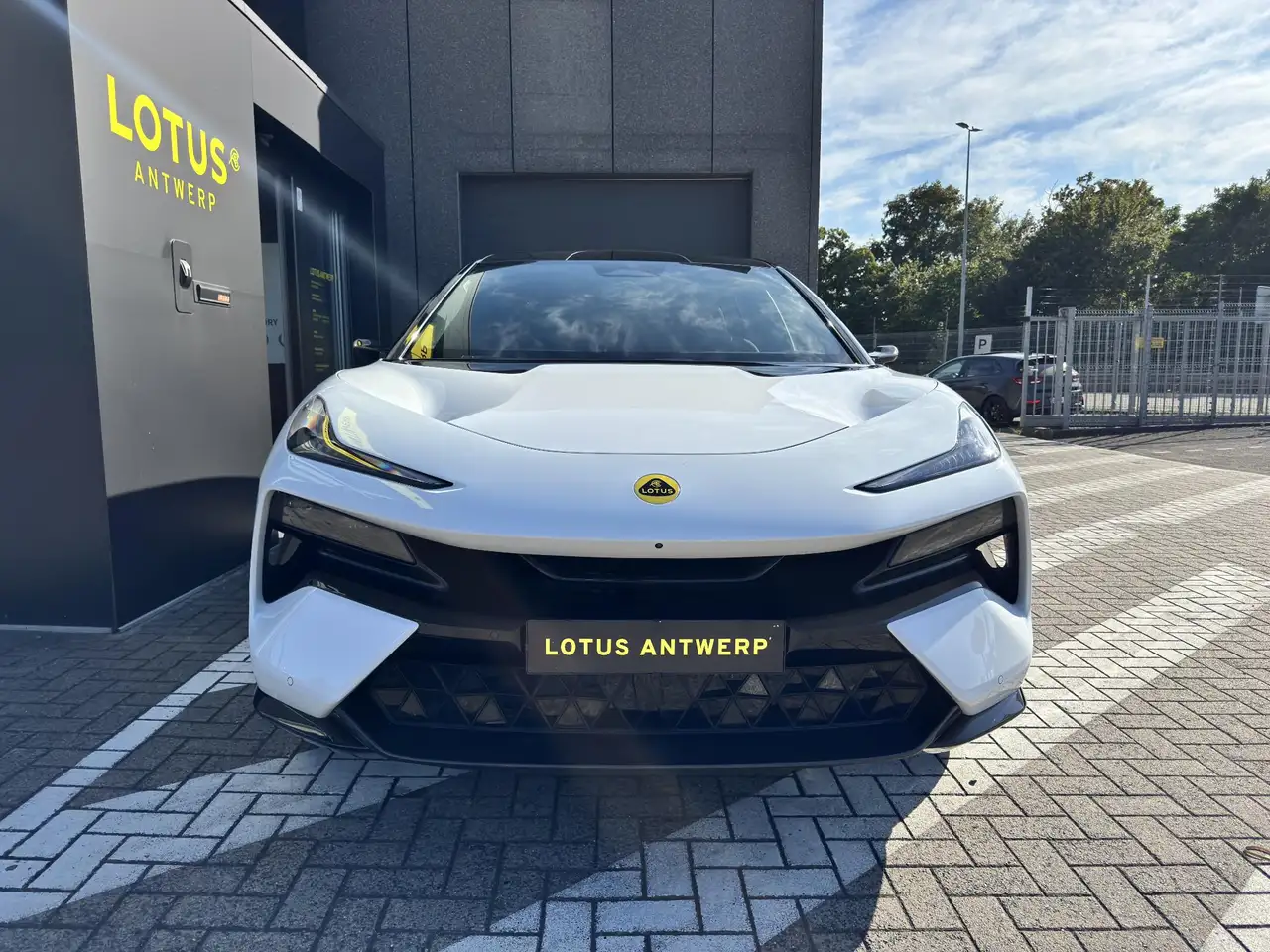 Lotus Eletre 2025