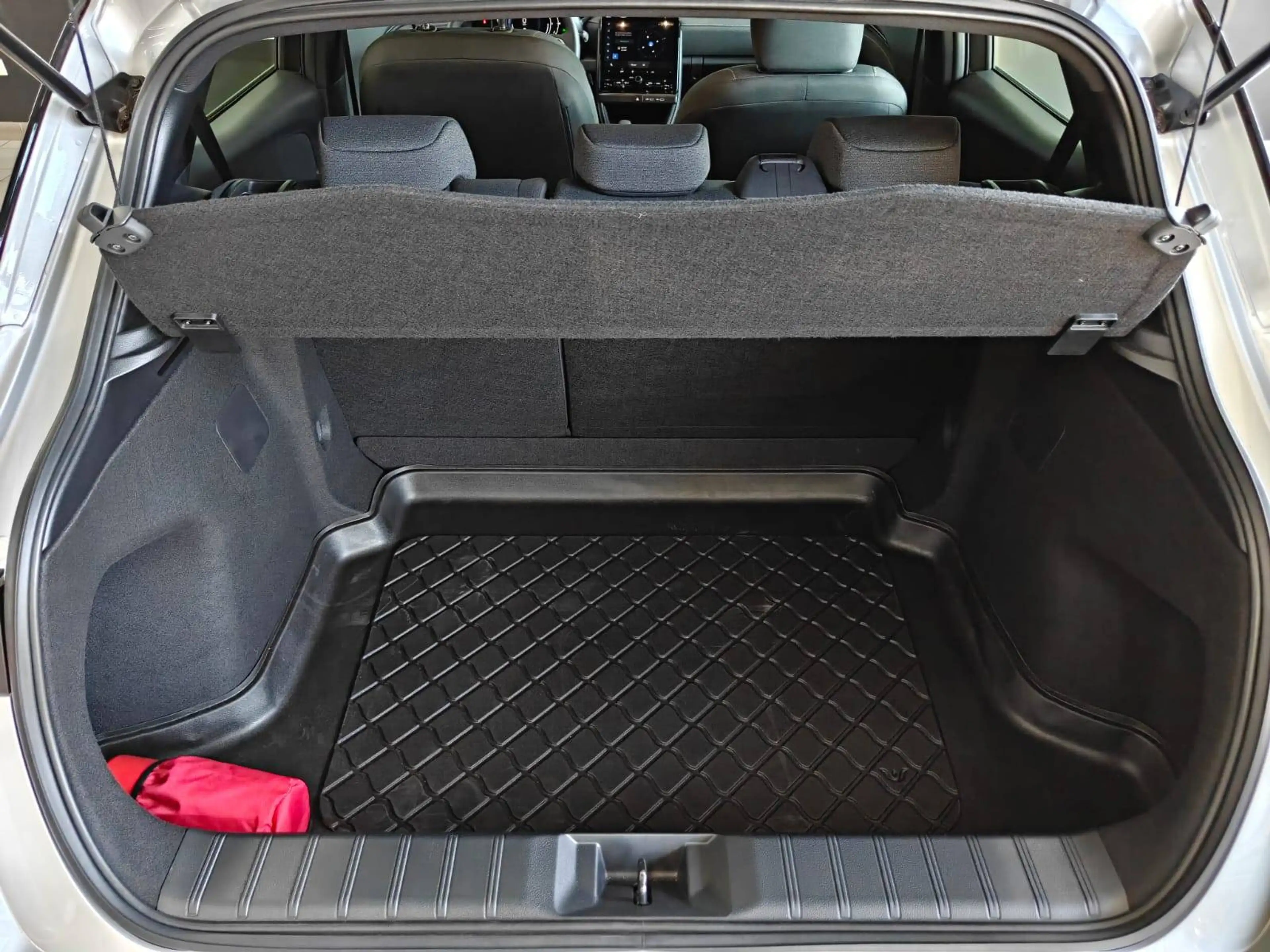 Lexus LBX LBX 1.5i FWD — photo 8