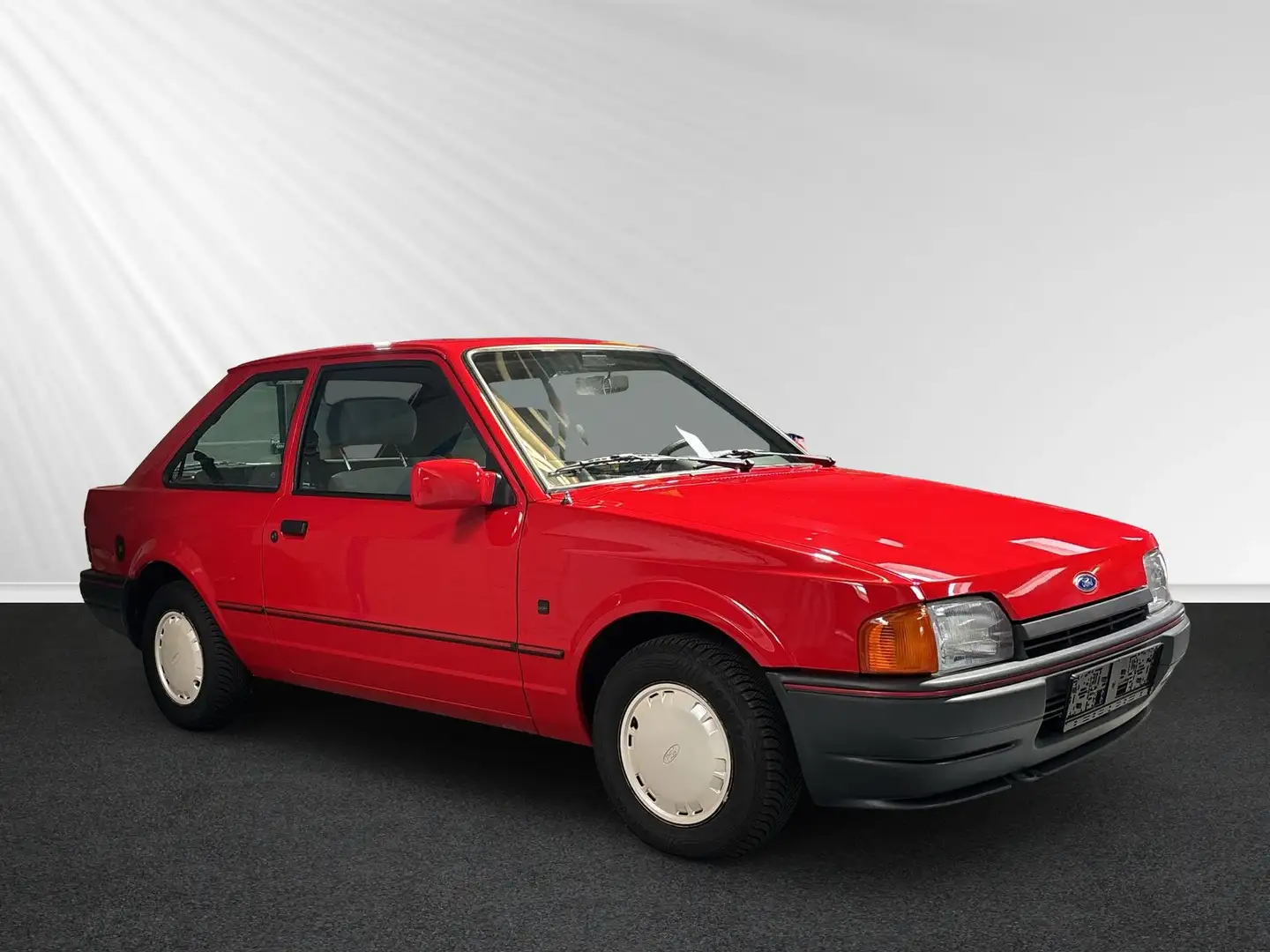 Ford Escort Aus erster Hand Top Zustand Rot - 1