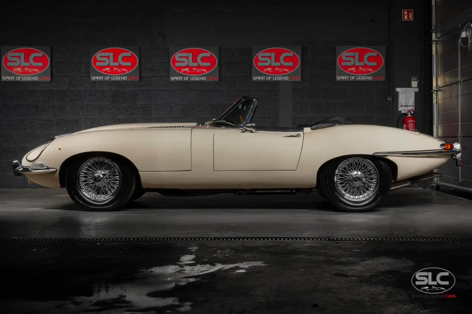 Jaguar E-Type Cabriolet 4.2L Série 1.5 Weiß - 2