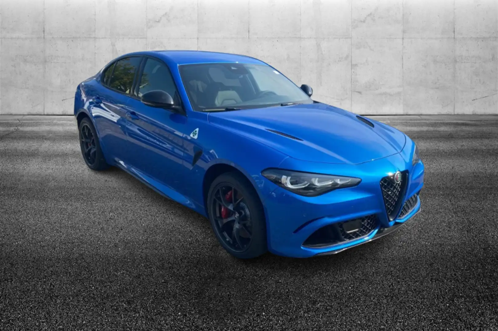 Alfa Romeo Giulia 2.9 T V6 AT8 Quadrifoglio Bleu - 2