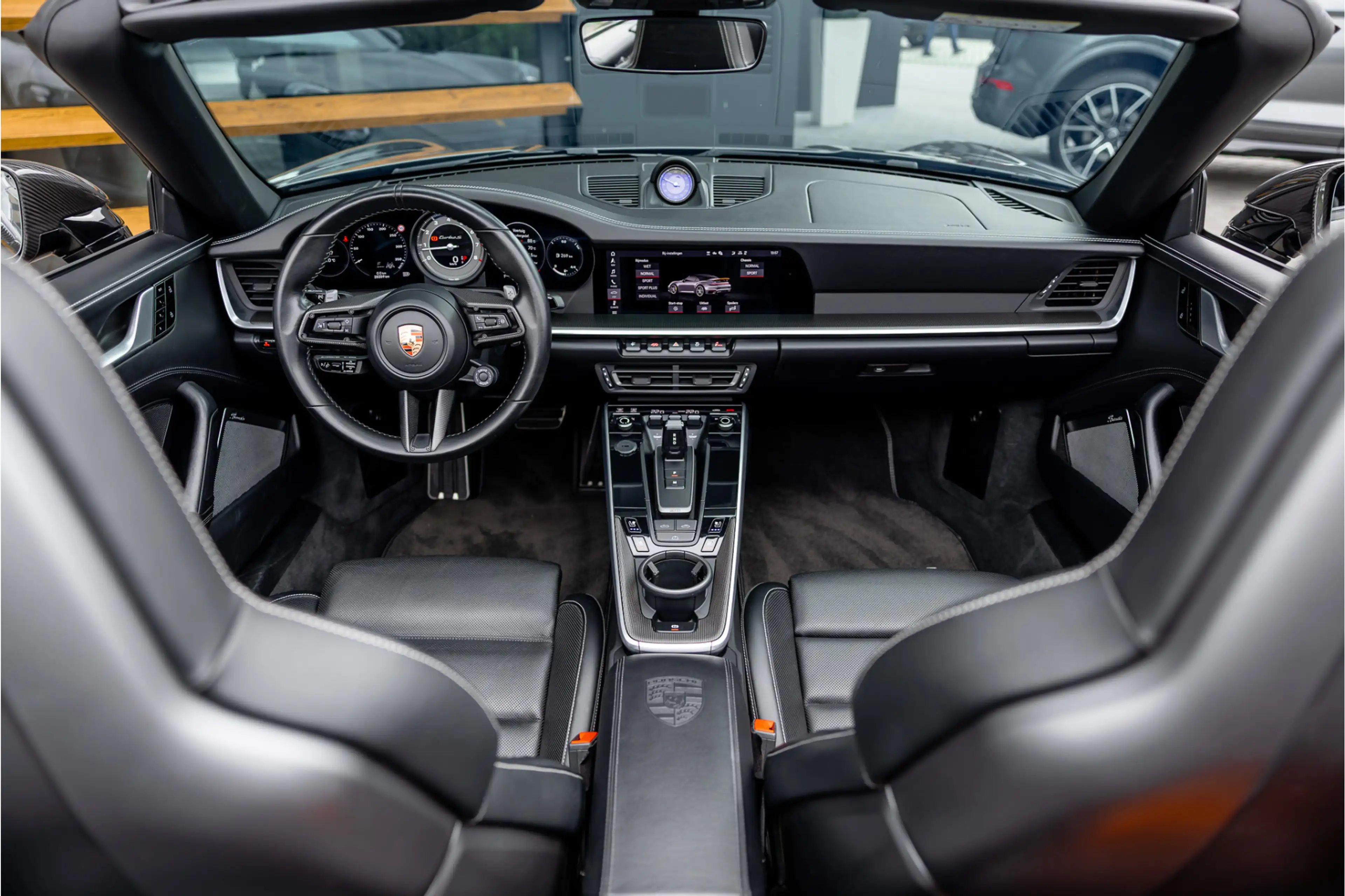 Porsche 992 Cabrio 3.8 Turbo S - Akrapovic | Sport Chrono + | — photo 12
