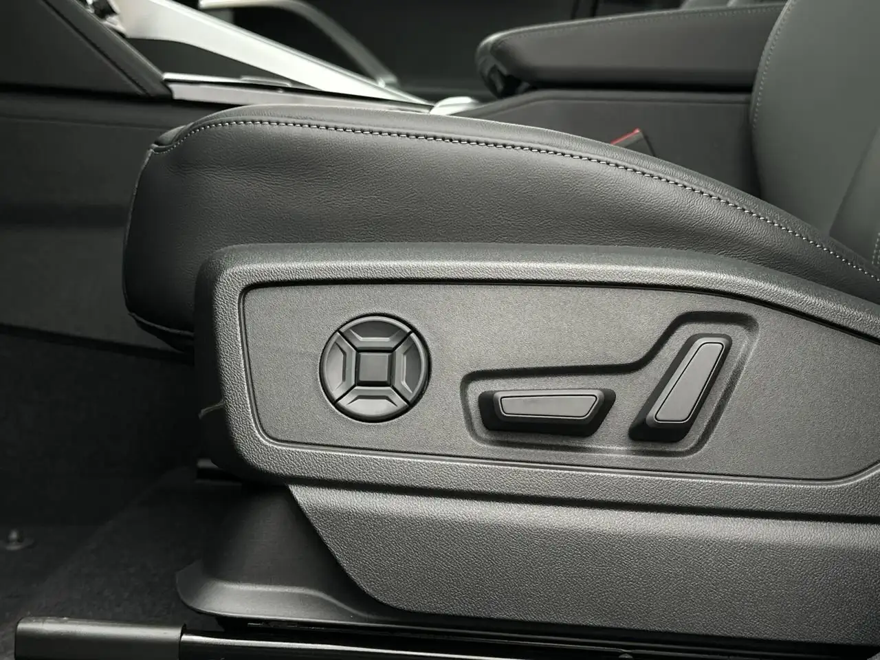 Audi Q5 снимка Audi Q5