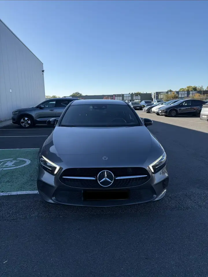 Mercedes-Benz A 180