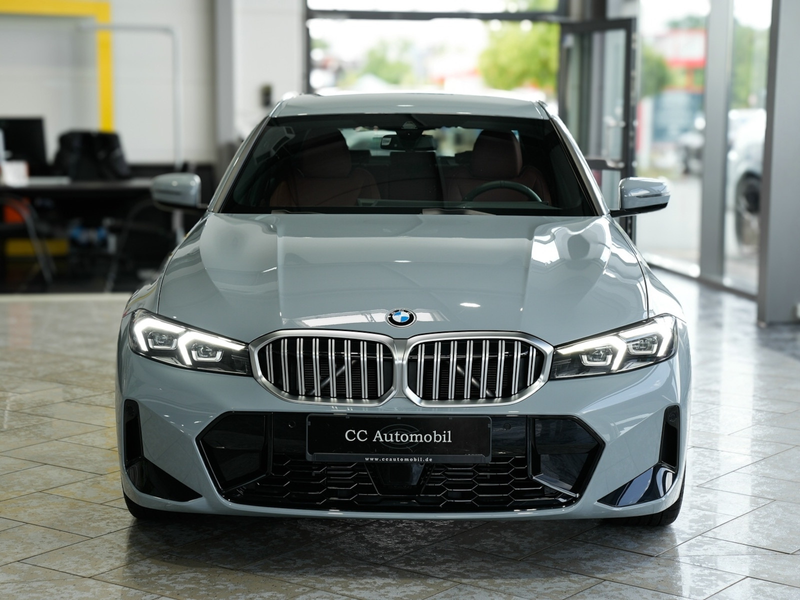 BMW 320 320i xDrive M Sport 19LM Leder Kamera ACC — photo 6