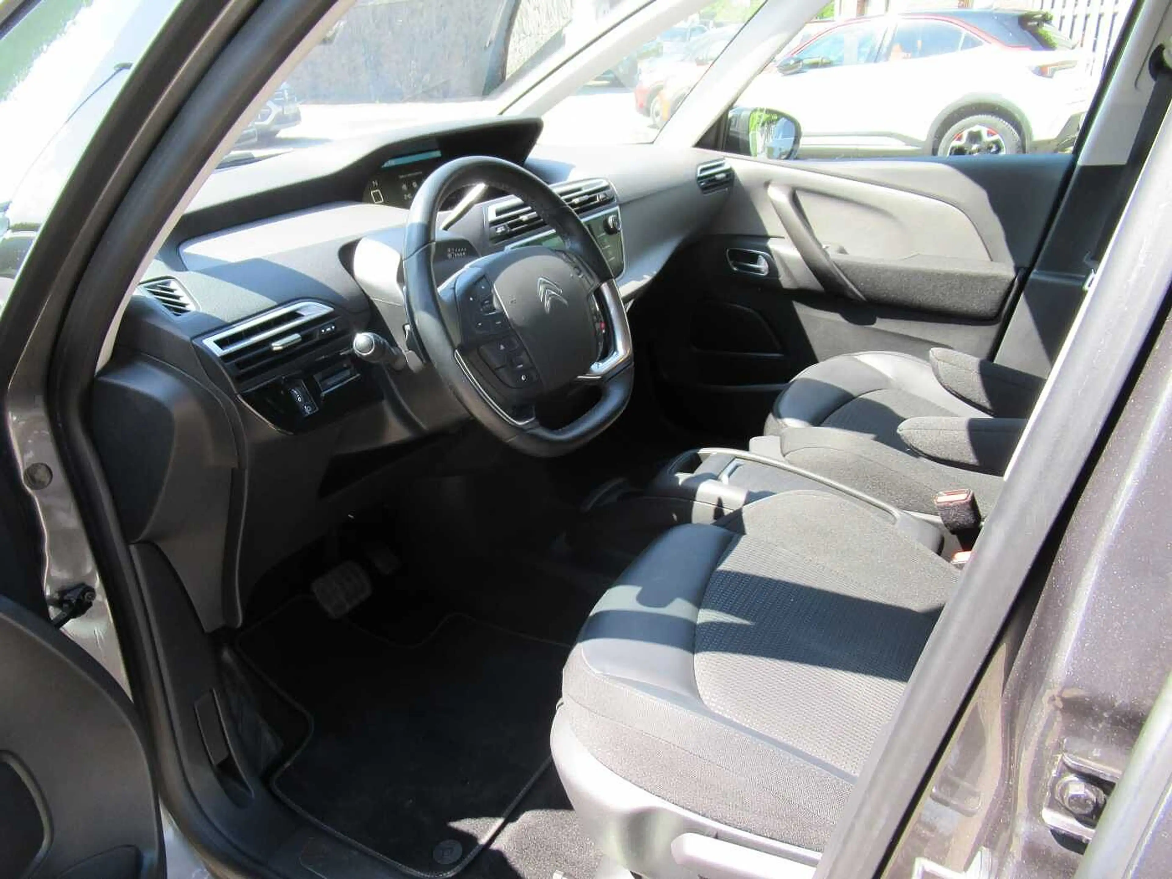 Citroen C4 SpaceTourer Grand SHINE PACK — photo 8