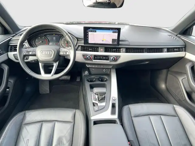 Audi A4 view 11