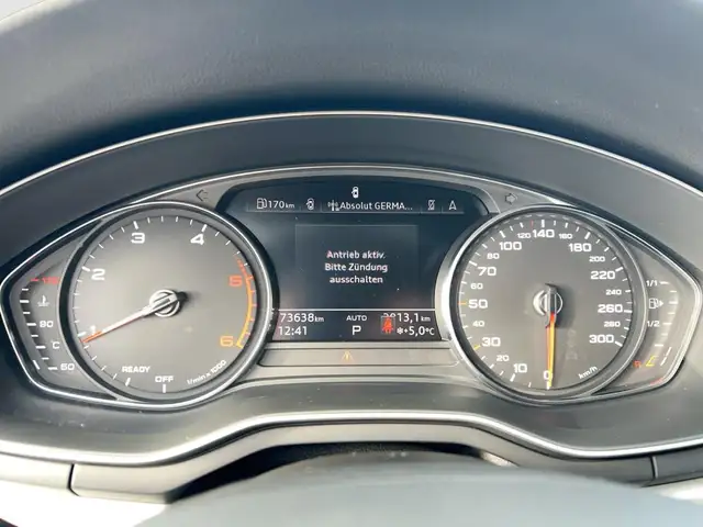 Audi A4 view 10