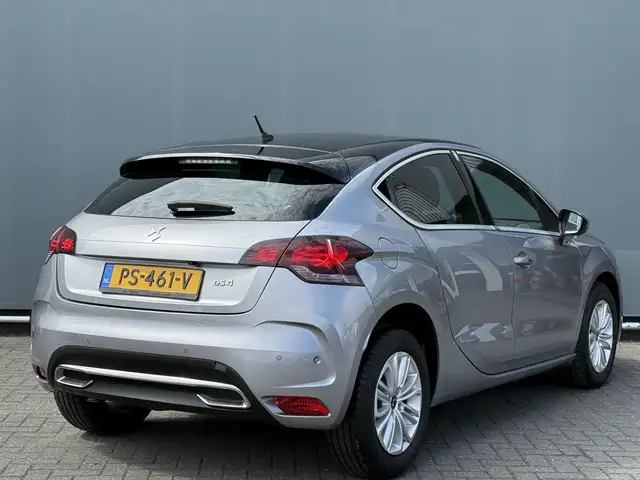 DS Automobiles DS 4 view 2