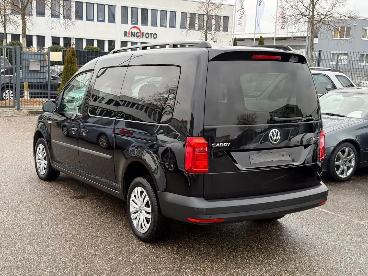 Volkswagen Caddy Maxi PKW 4X4 4Motion*DAB*PDC*STANDHEIZUNG* Zwart - 2