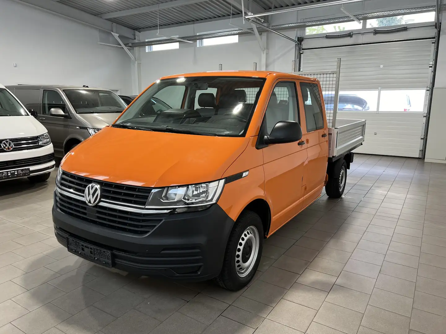 Volkswagen T6.1 Transporter Pritsche-Doka,Klima,AHK Naranja - 1