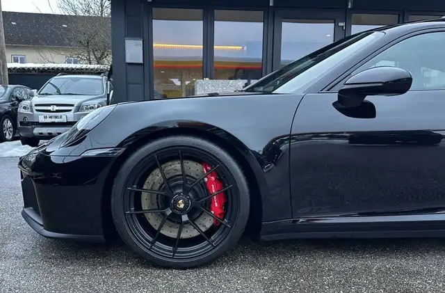 Porsche 911 992.2 Carrera GTS 3,6 T-Hybrid Ansicht 8