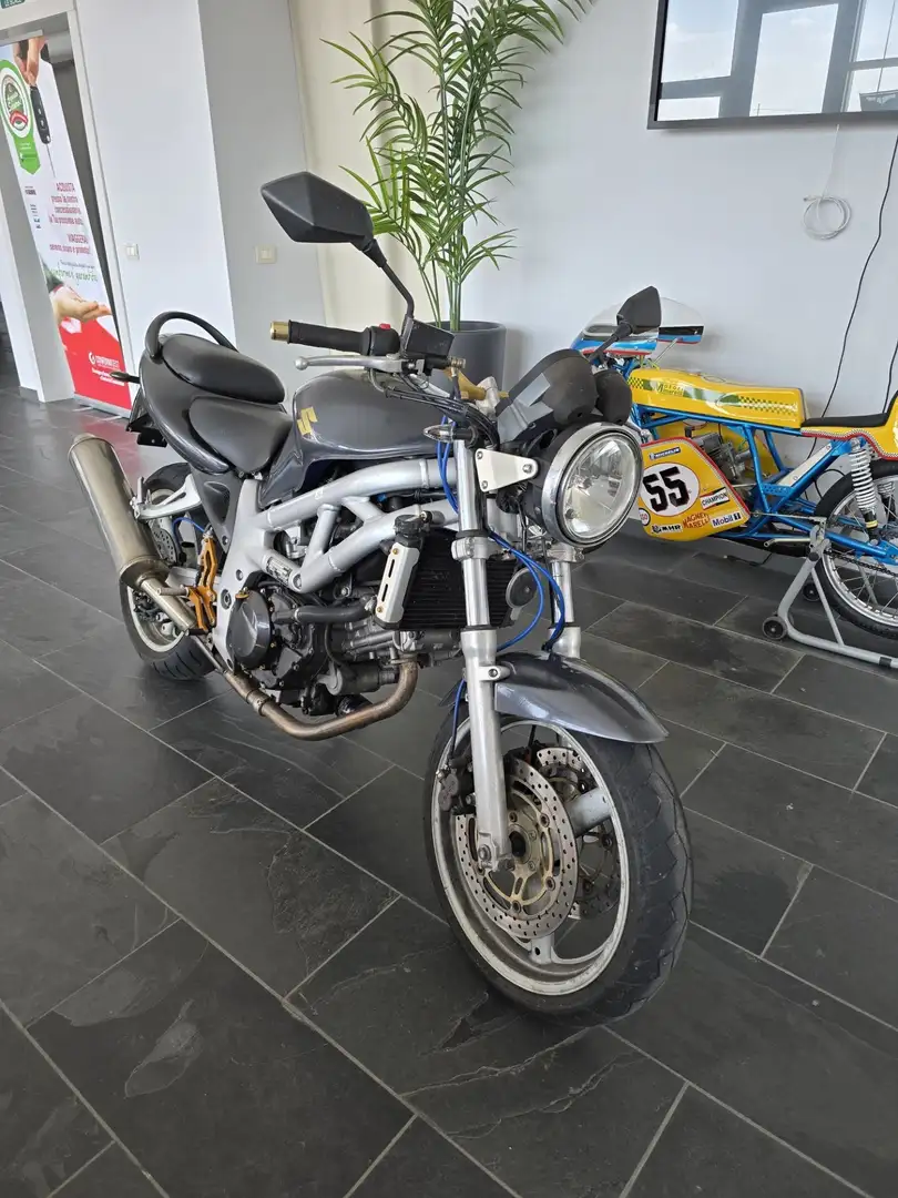 Suzuki SV 650 Gris - 1