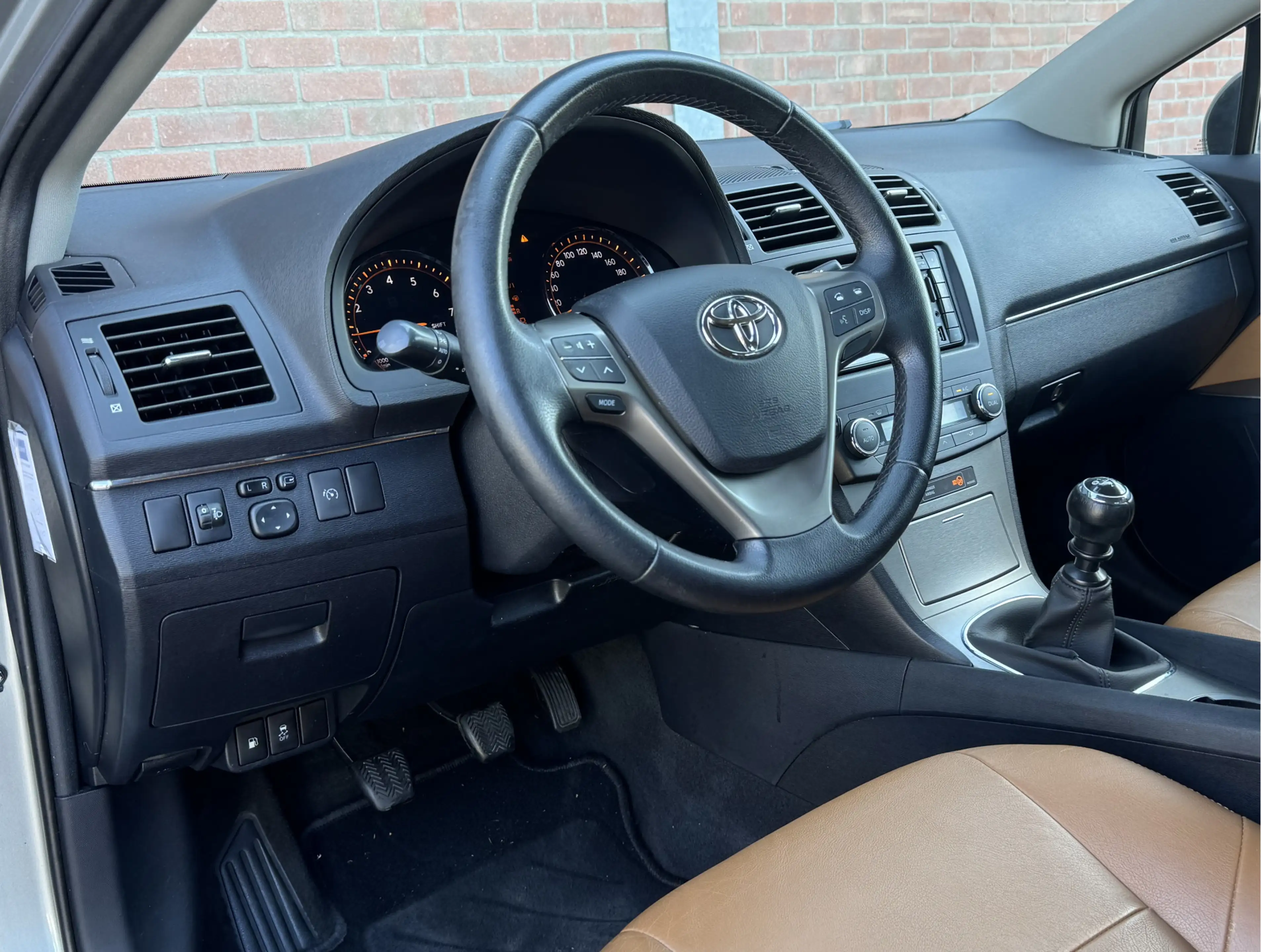 Toyota Avensis 2.0 VVTI DYNAMIC BUSINESS SPECIAL | NL-AUTO! — photo 9