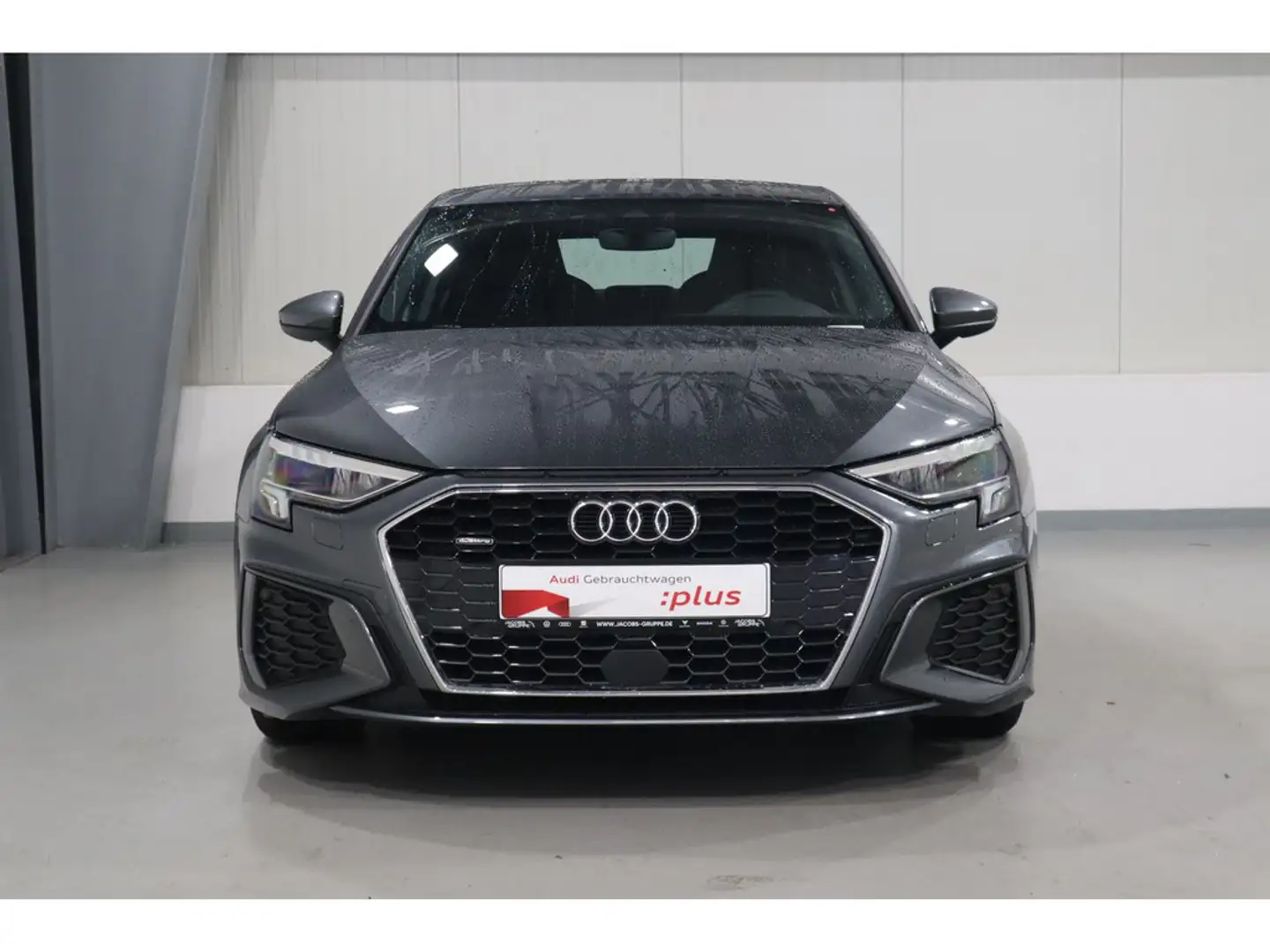 Audi A3 Limo 40 TFSI quattro S line VC*LED*R-Kamera * Grau - 2