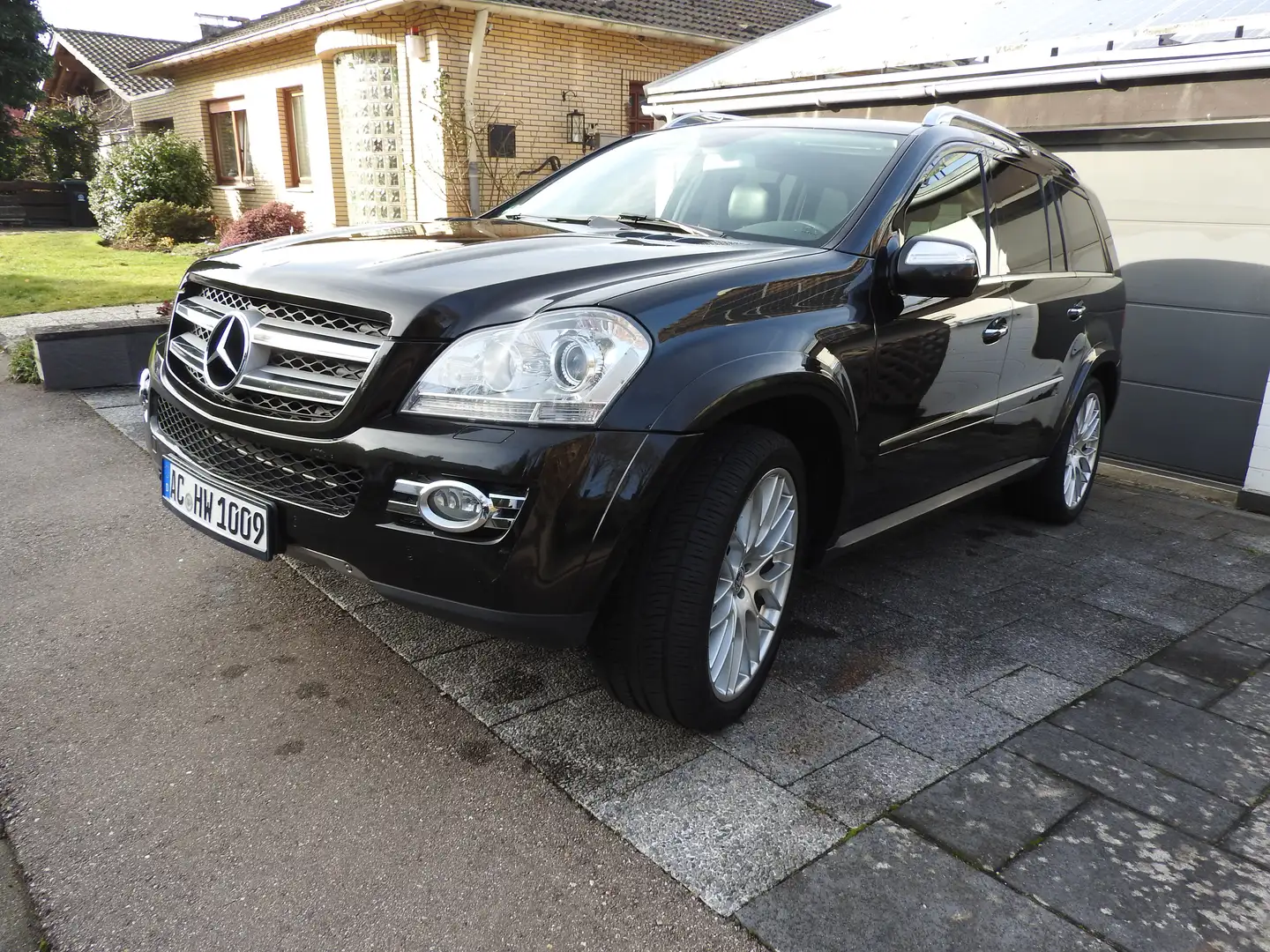 Mercedes-Benz GL 420 GL 420 CDI DPF 4Matic 7G-TRONIC Braun - 1