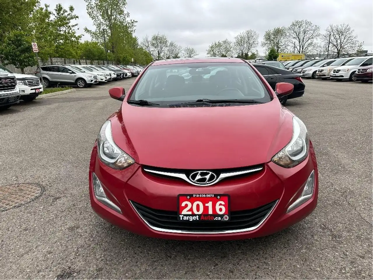 Hyundai ELANTRA снимка Hyundai ELANTRA