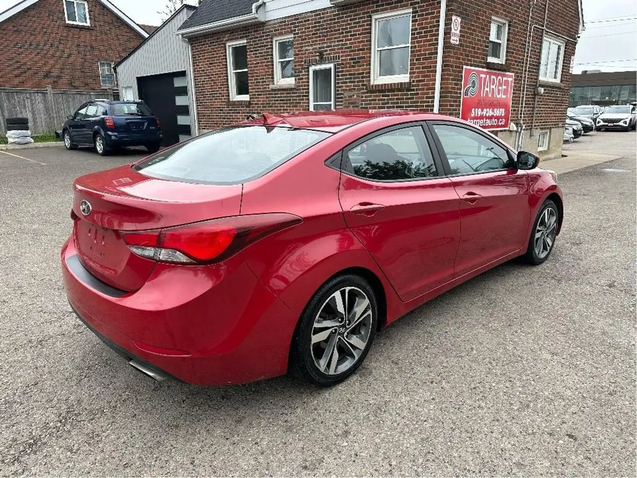 Hyundai ELANTRA снимка Hyundai ELANTRA