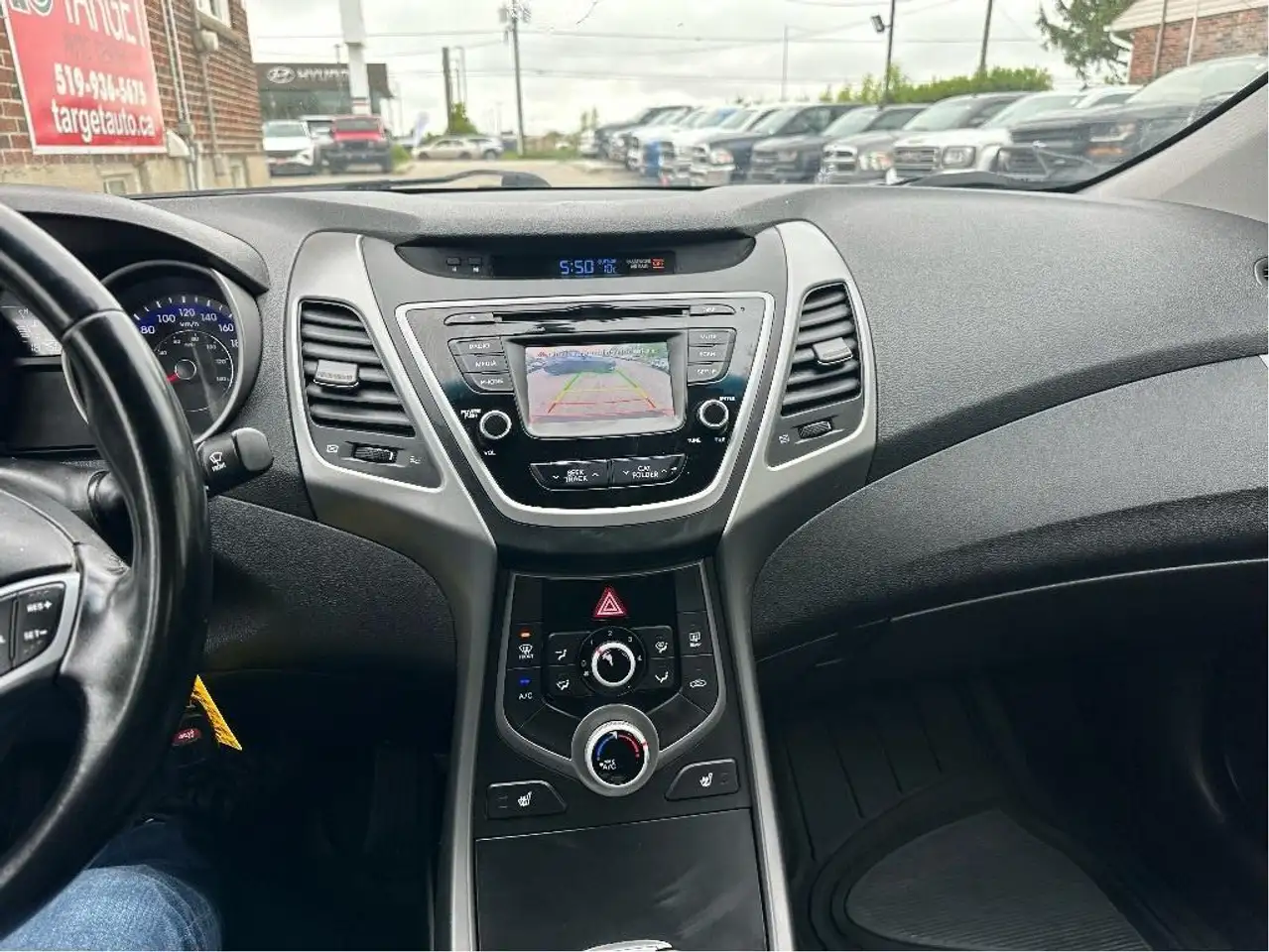 Hyundai ELANTRA снимка Hyundai ELANTRA