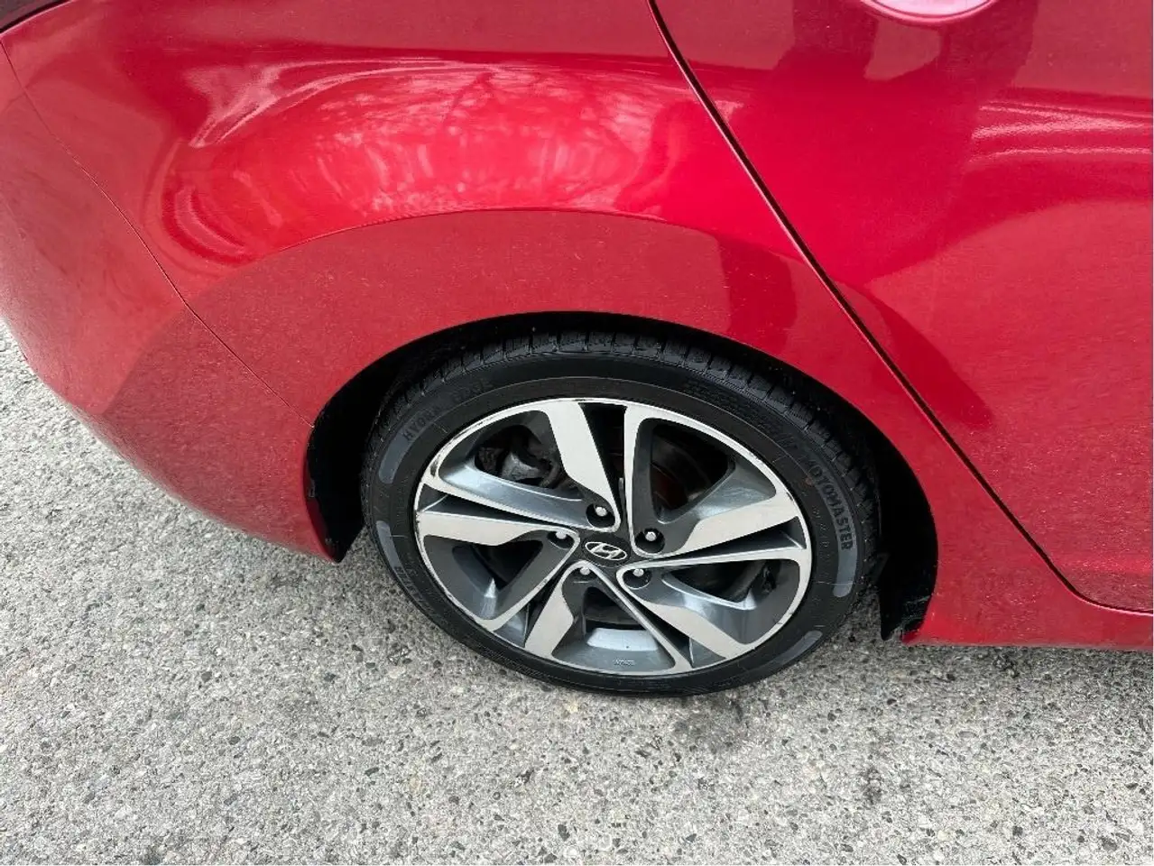 Hyundai ELANTRA снимка Hyundai ELANTRA