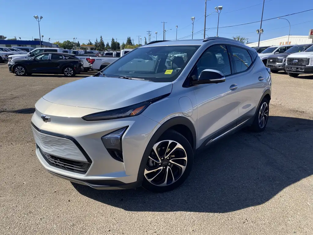 2022 Chevrolet Bolt EUV Premier — photo 2
