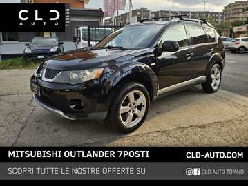 Outlander 2.0 di-d 7POSTI GANCIO TRAINO