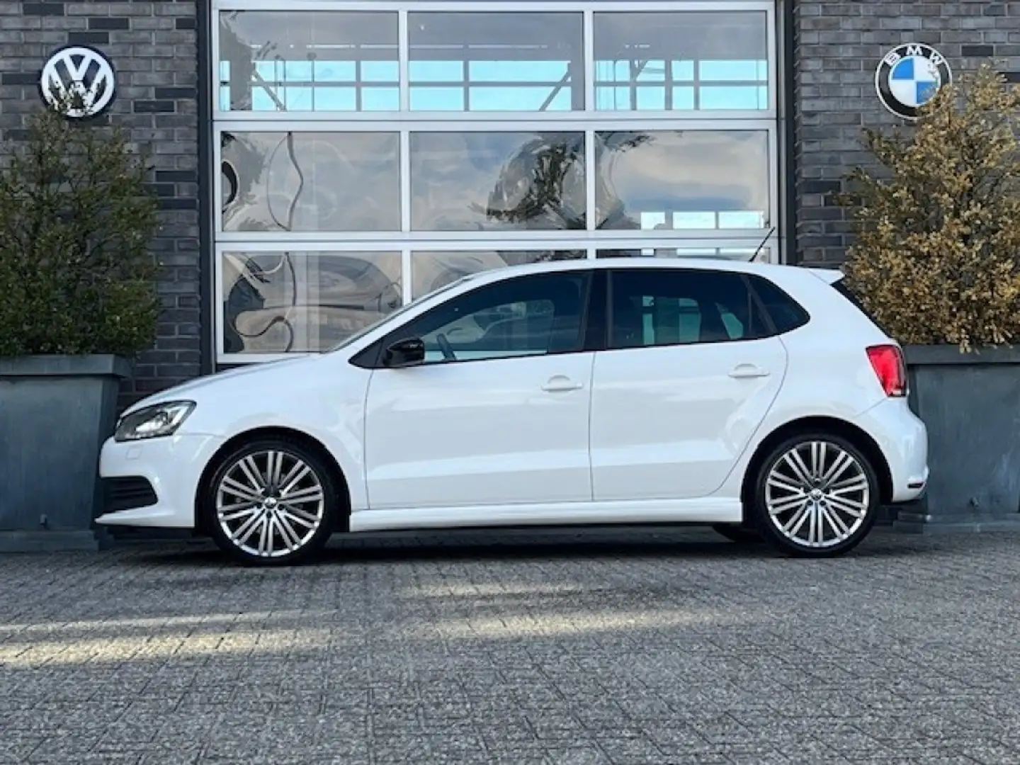 Volkswagen Polo 1.4 TSI BLUEGT CLIMA - CRUISE - STOELVERW. ORG. NL Weiß - 2