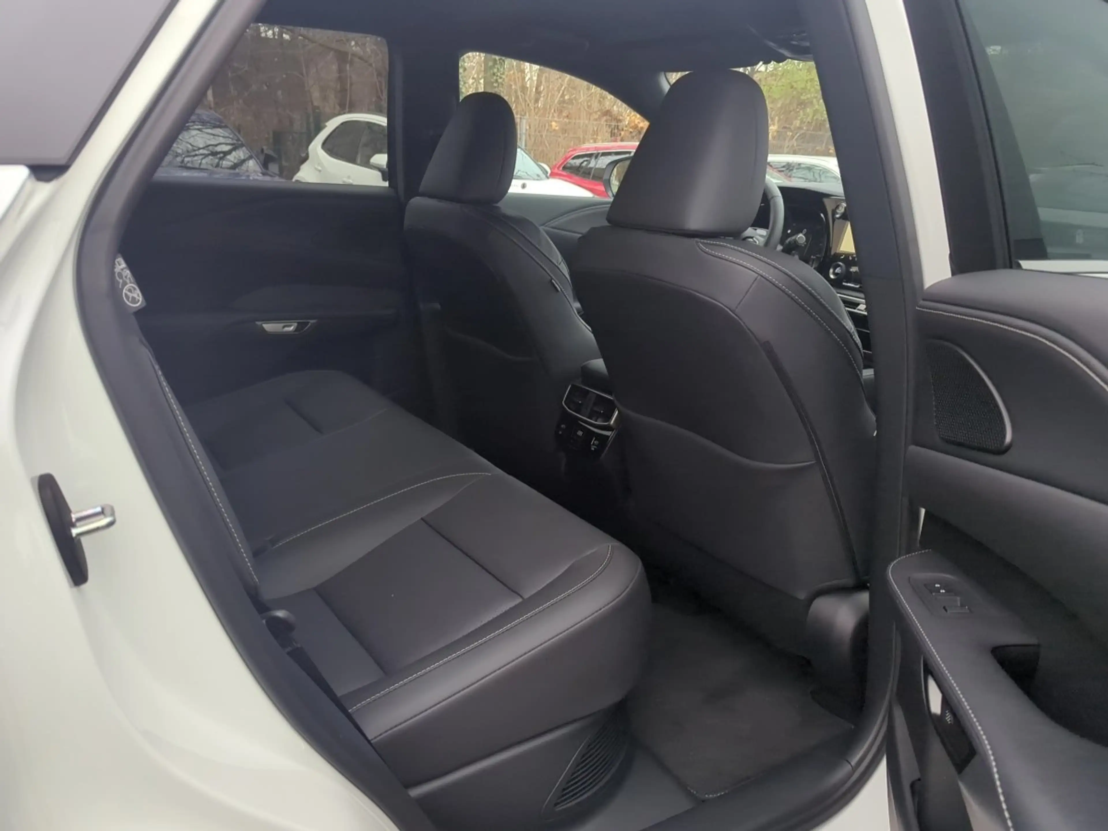 Lexus RX 450h F Sport Kamera Navi Sitzheizung Klima — photo 12