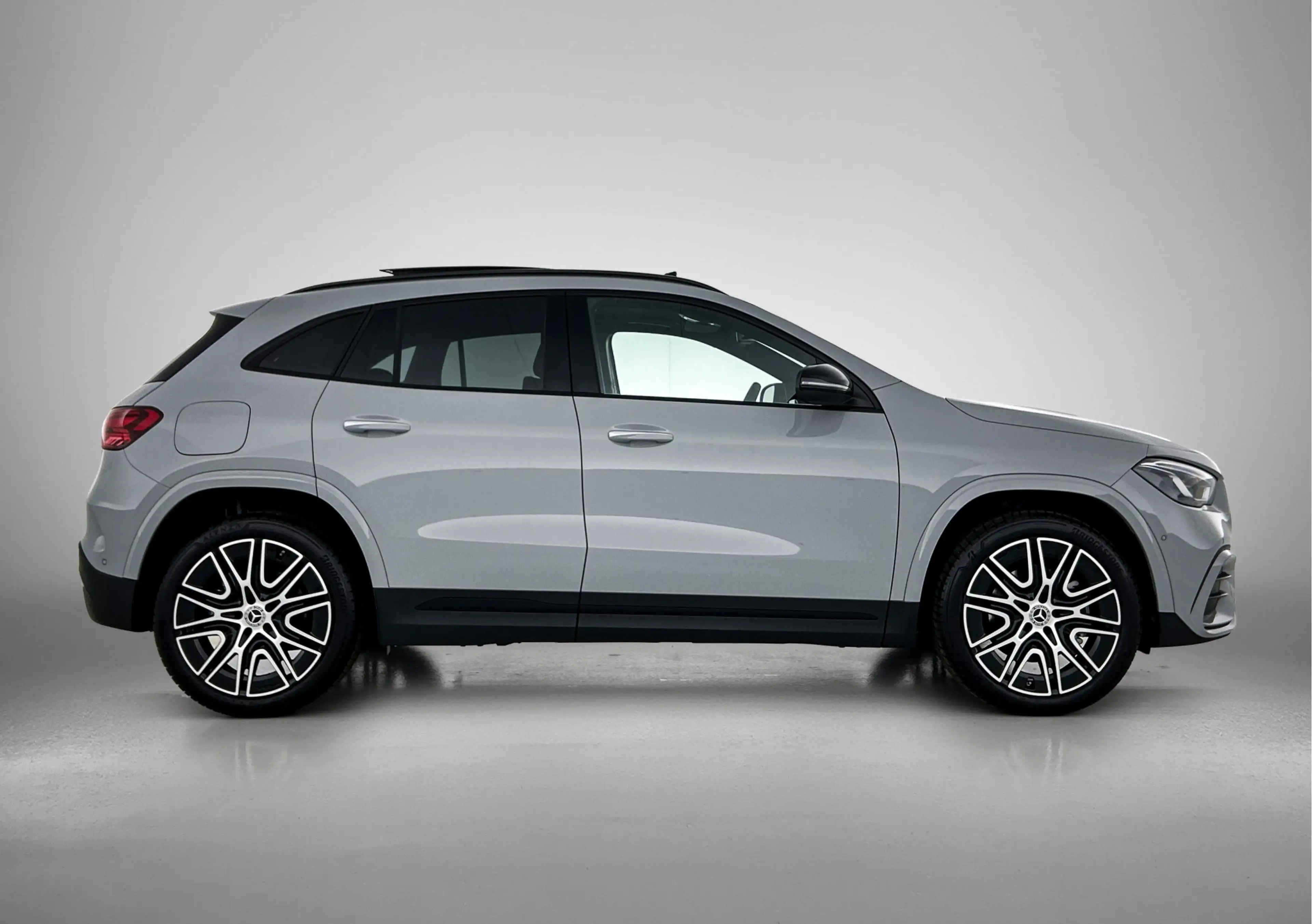 Mercedes-Benz GLA 250 e 140 Year Edition | Plus pakket | Nightpakket | T — photo 12