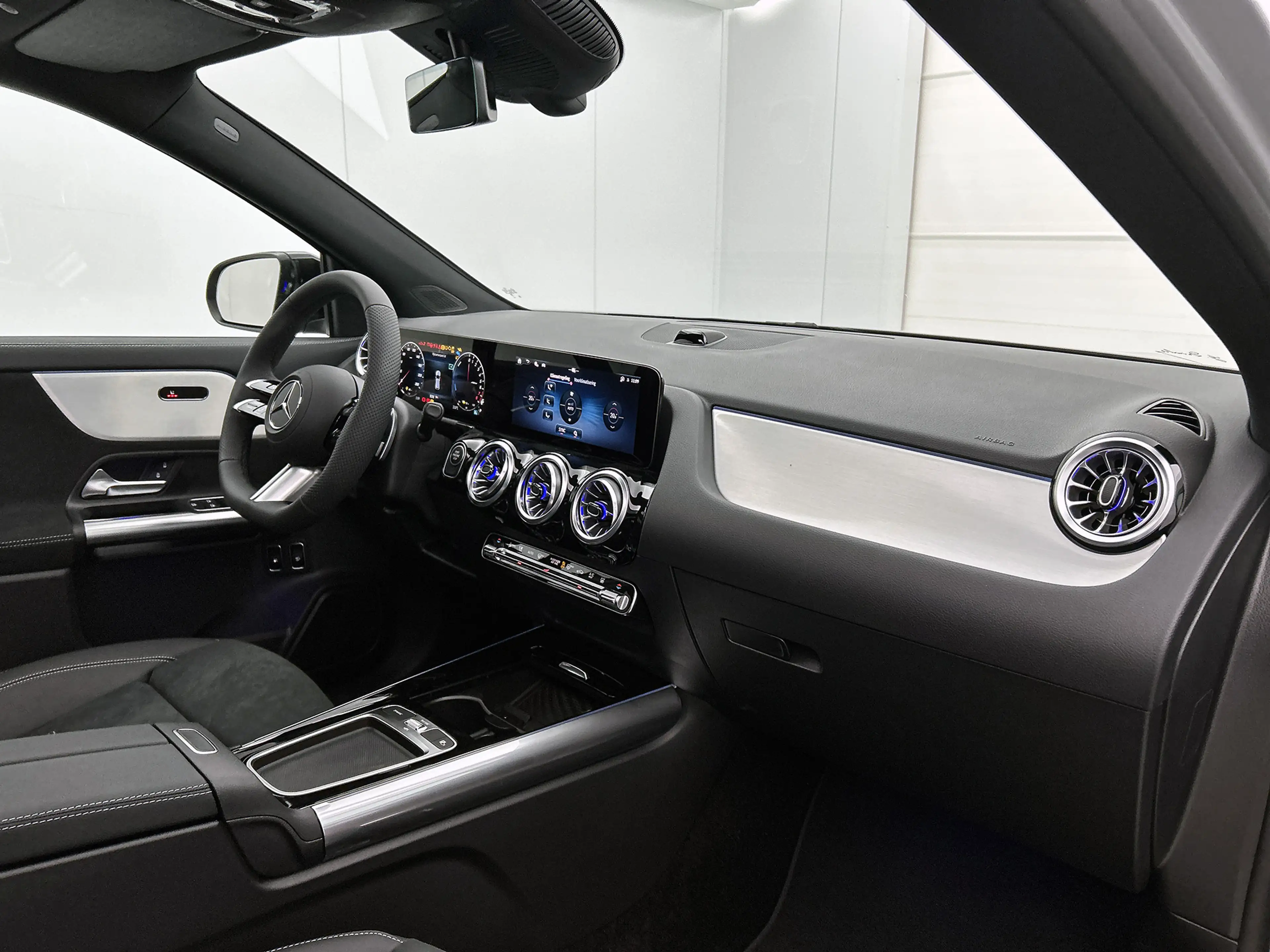 Mercedes-Benz GLA 250 e 140 Year Edition | Plus pakket | Nightpakket | T — photo 7