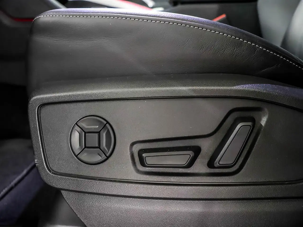 Audi Q5 снимка Audi Q5
