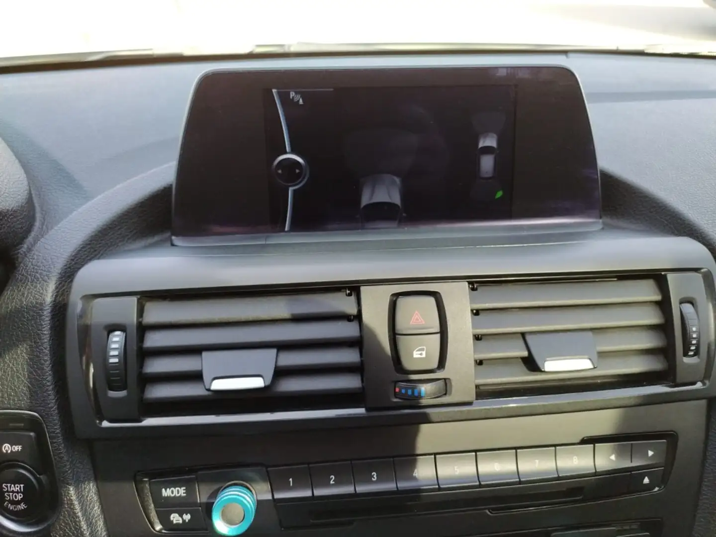 BMW 116 116I .6I 136CV 5P Білий - 2