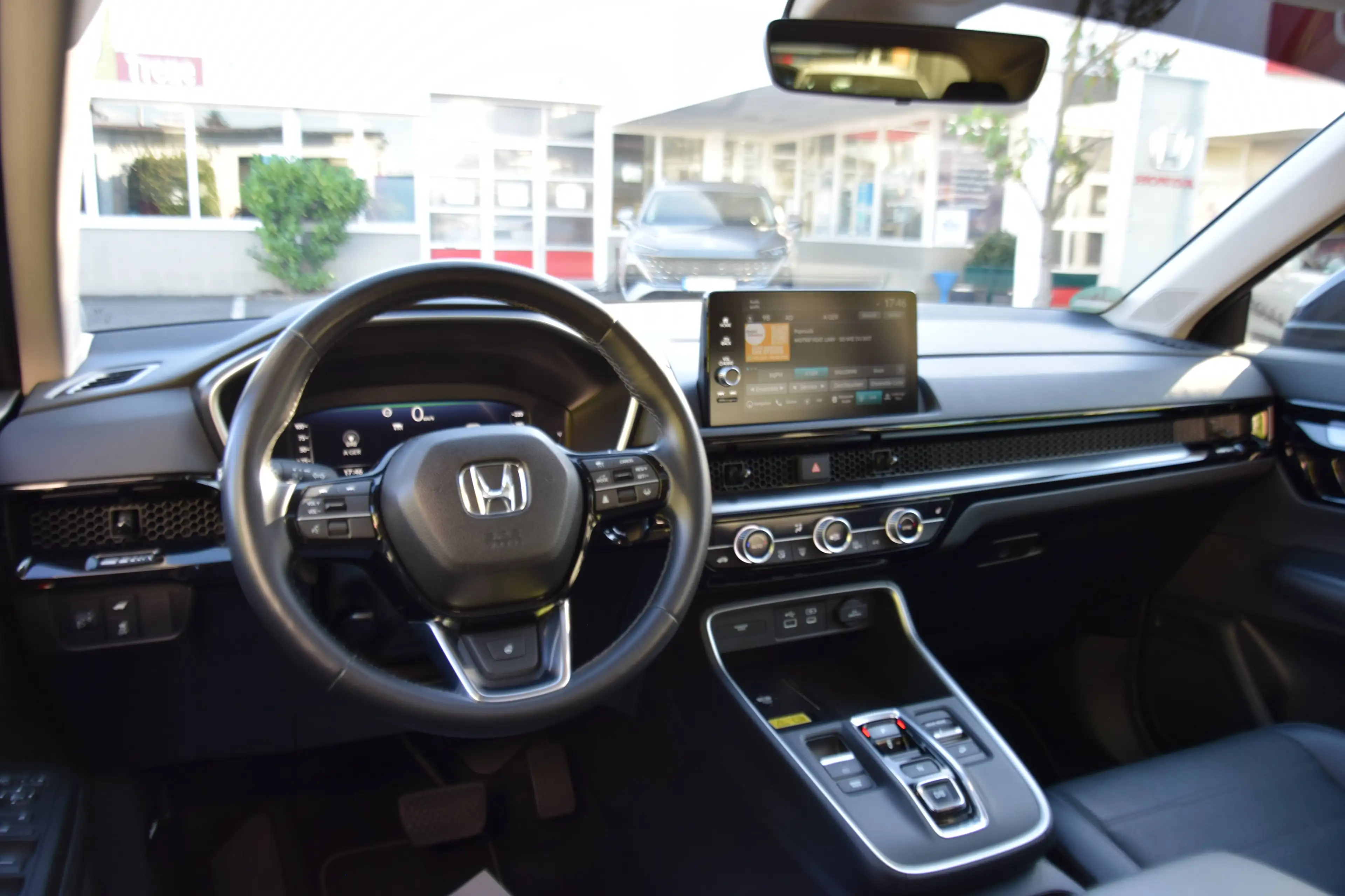 Honda CR-V e:HEV Elegance AWD — photo 15
