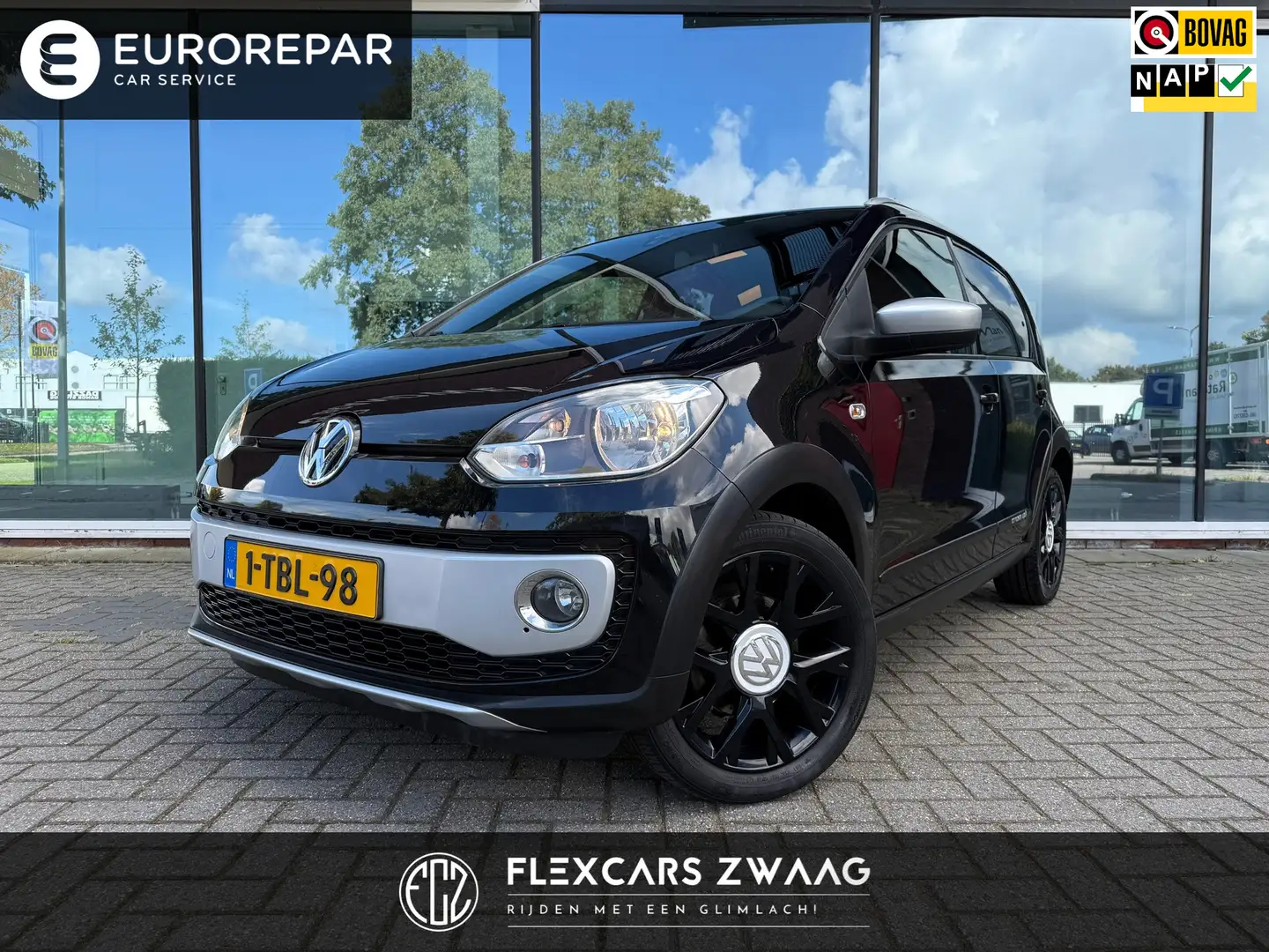 Volkswagen up! 1.0 cross up! BlueMotion - Navi - Winterpakket - A Noir - 1