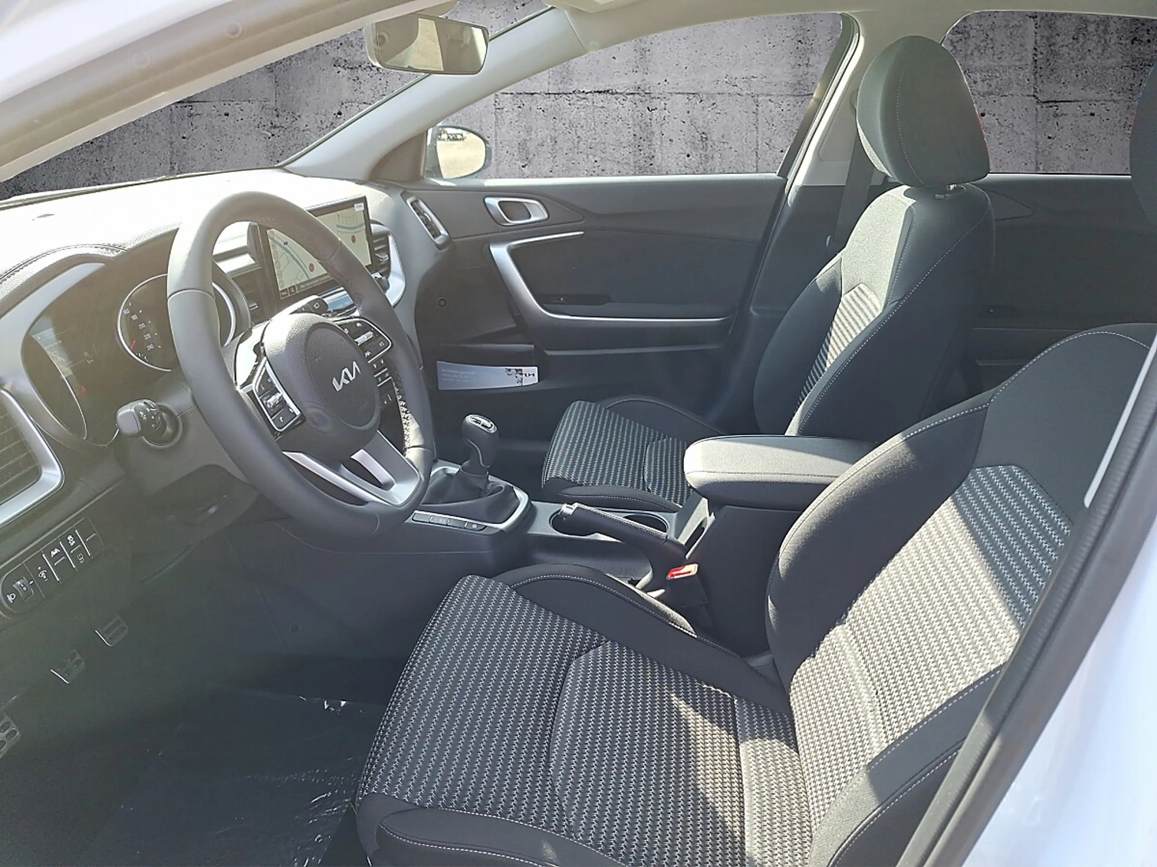 Kia Ceed / cee'd Ceed 1.0 T-GDI Silber (EURO 6e) — photo 8