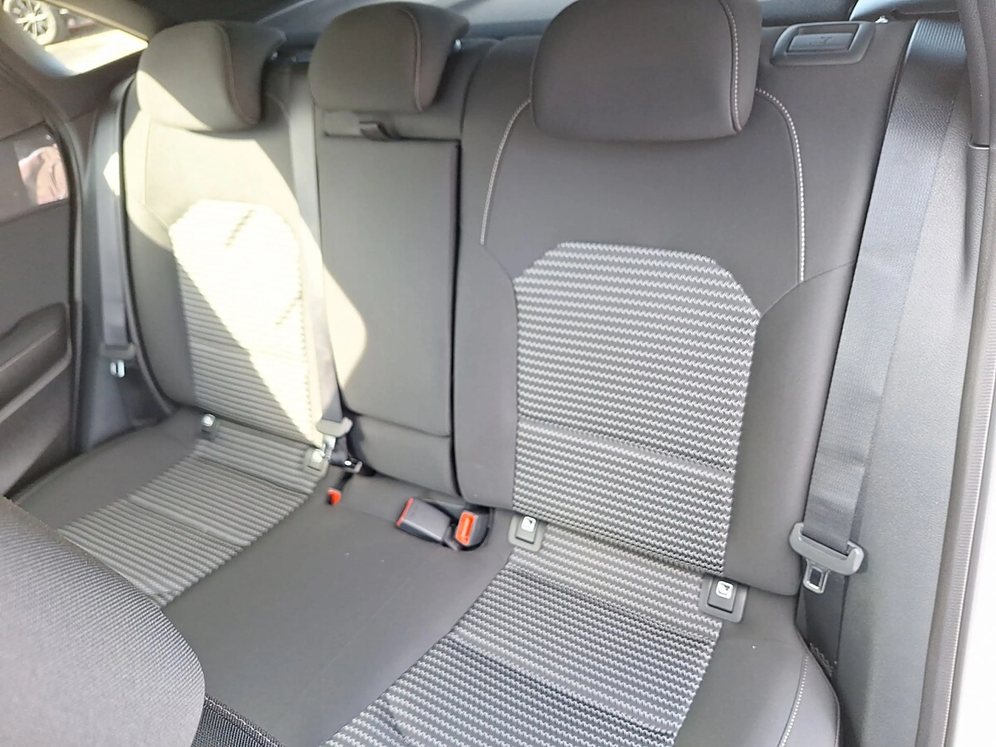 Kia Ceed / cee'd Ceed 1.0 T-GDI Silber (EURO 6e) — photo 12