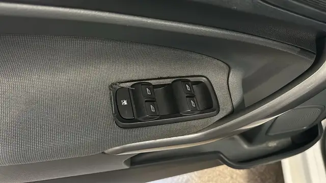 Ford Fiesta view 10